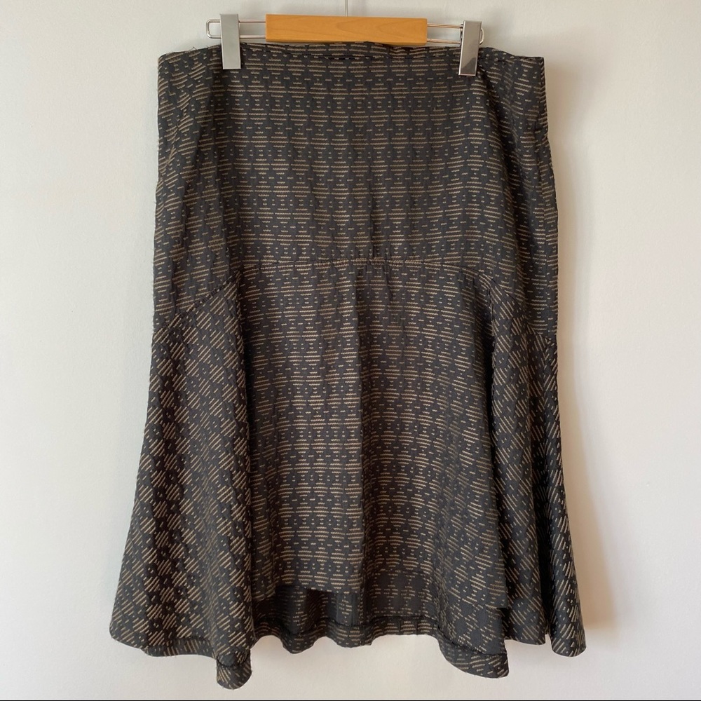 Cassis women’s fit and flare high low hem black and brown skirt. Size 12